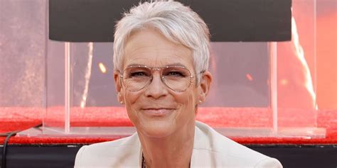 jamie lee curtis naked photos|Jamie Lee Curtis, 63, Poses Nude and in a Bathing Suit in NYT。